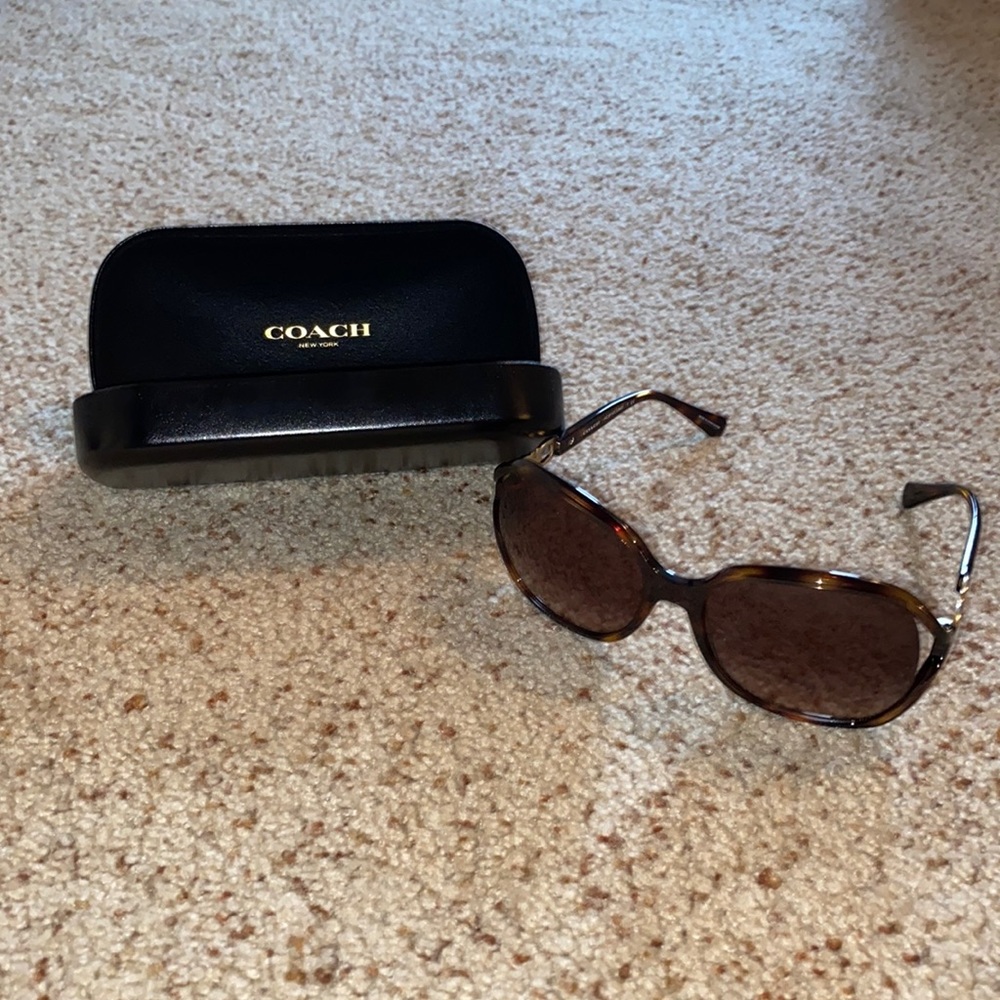 NWOT Coach sunglasses